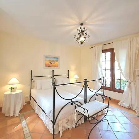 Noctua Luxury Paraiso 001 * Estepona